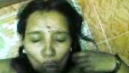 சாரா சியோரி பெல்லி கிளாரி அமெரிக்க நாட்டுக்காரன் ஒரு டஜன் அதிர்வுகளால் தூண்டப்படுகிறார்