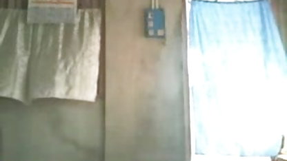 வெளிப்படையான உறுப்பினருடன் ஒலிவியா டெல் ரியோ குத விளையாடுகிறது