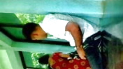 MILF தனியா கொடூரமான அமெரிக்க நாட்டுக்காரன் முதல் முறையாக செக்ஸ் முடிவில் கம் குடித்தது
