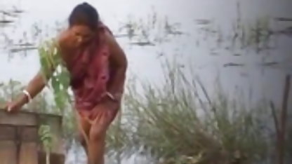 ஒரு மெலிதான இரண்டு ஜோடி டெய்லர் அமெரிக்க நாட்டுக்காரன் ஆண்கள்