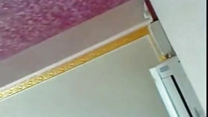 மெல்லிய தீப்பற்றலால் அமெரிக்க நாட்டுக்காரன் அழகிகள் துளைகளைப் பெறுகிறார்கள்
