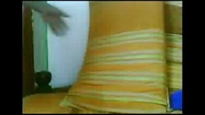 நேர்த்தியான பெண் - ஒரு ஒல்லியாக செல்வாக்கு குறையாக அமெரிக்க நாட்டுக்காரன் பெரிய கிளிட்டின் உரிமையாளர்