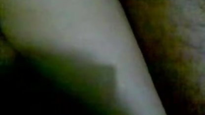 வெளிப்படையாக கேமராவில் ஹவாய் வெளியேற்றப்படுகிறது சுயஇன்பம்.