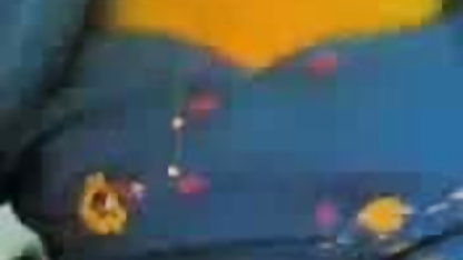 நகைகள் ஜேட் நீண்ட டிக் கோகோ வண்டி அமெரிக்க நாட்டுக்காரன் உடன் கருப்பு நிறத்தில் வர்த்தகம் செய்கிறார்