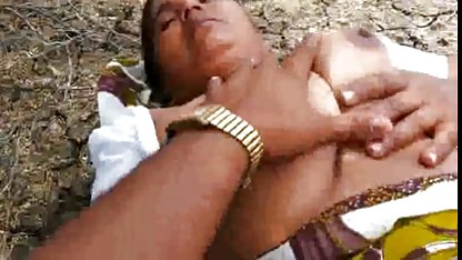 ஆசனவாய் மலாய் அமெரிக்க நாட்டுக்காரன் வெளியே திரும்பியது