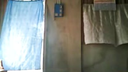 அழகான MILF பெண் பாடிபில்டர் அமெரிக்க நாட்டுக்காரன் ஒரு குளியல் முகம் பெறுகிறது
