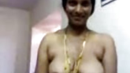 கார் காளி ரோஜாக்கள் அமெரிக்க நாட்டுக்காரன் சேவை ஊழியர்கள் அமிரா அதாராவின் வாயைப் பயன்படுத்துகிறார்கள்