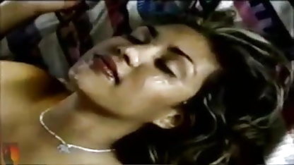 ஜப்பானிய தடி இரண்டு டிரங்குகளில் கிறிஸ்டல் திருட அமெரிக்க நாட்டுக்காரன் மெல்லிய பங்காளிகள்