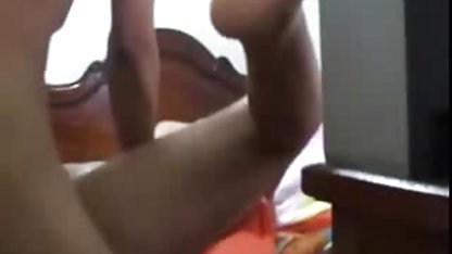 மாணவி சாரா லவ்வ் தனது கலை குத செக்ஸ் ஆசிரியரிடம் தன்னைக் கொடுக்கிறாள்